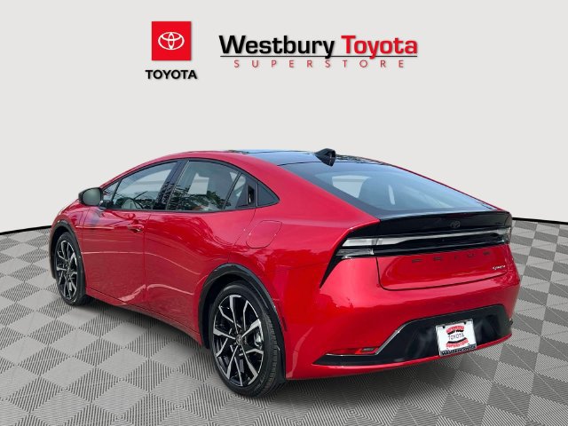 Used 2026 Toyota Prius Plug-In Hybrid FWD image 9