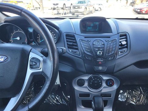 Used 2016 Ford Fiesta SE image 13
