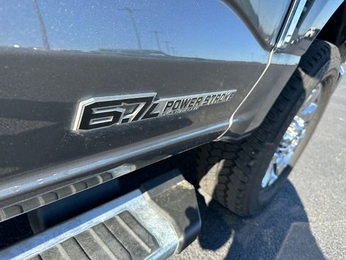 Certified 2024 Ford F250 Lariat w/ Chrome Package image 26