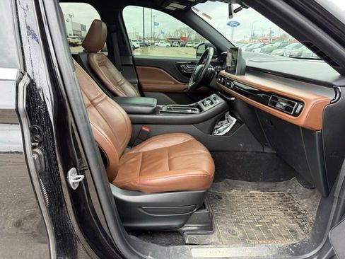 Certified 2022 Lincoln Aviator Reserve w/ Equipment Group 201A AWD/4WD image 12