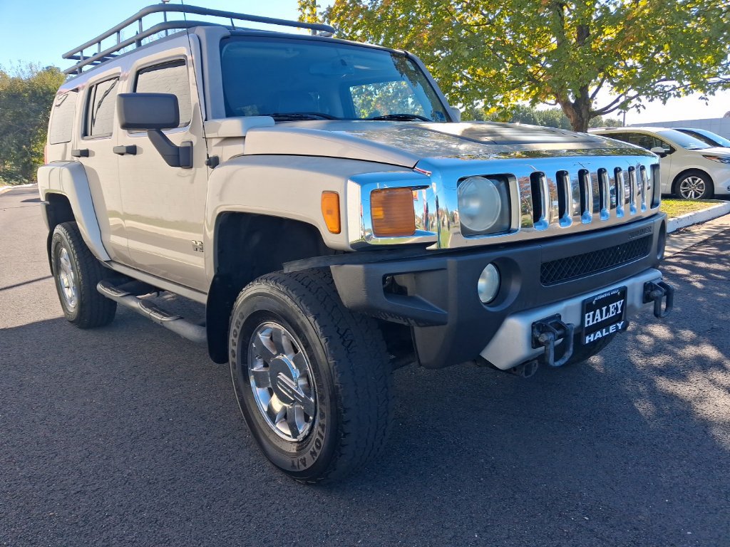 Used 2008 HUMMER H3 Luxury AWD/4WD image 1