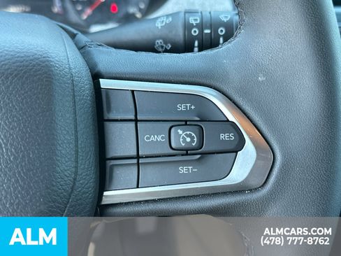Used 2025 Jeep Compass Latitude AWD/4WD image 30