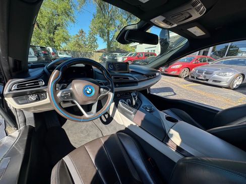 Used 2017 BMW i8 AWD/4WD image 2