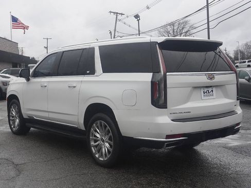 Used 2021 Cadillac Escalade ESV Premium Luxury image 14