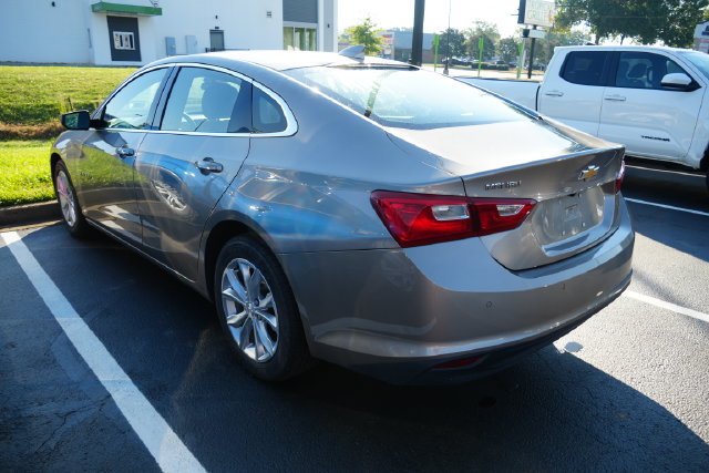 Used 2025 Chevrolet Malibu LT FWD image 15