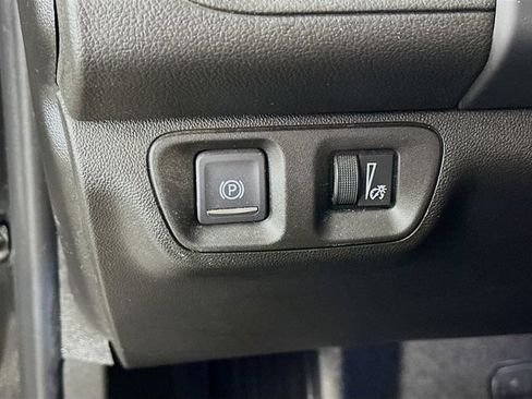 Used 2019 GMC Acadia SLT w/ Black Edition FWD image 17