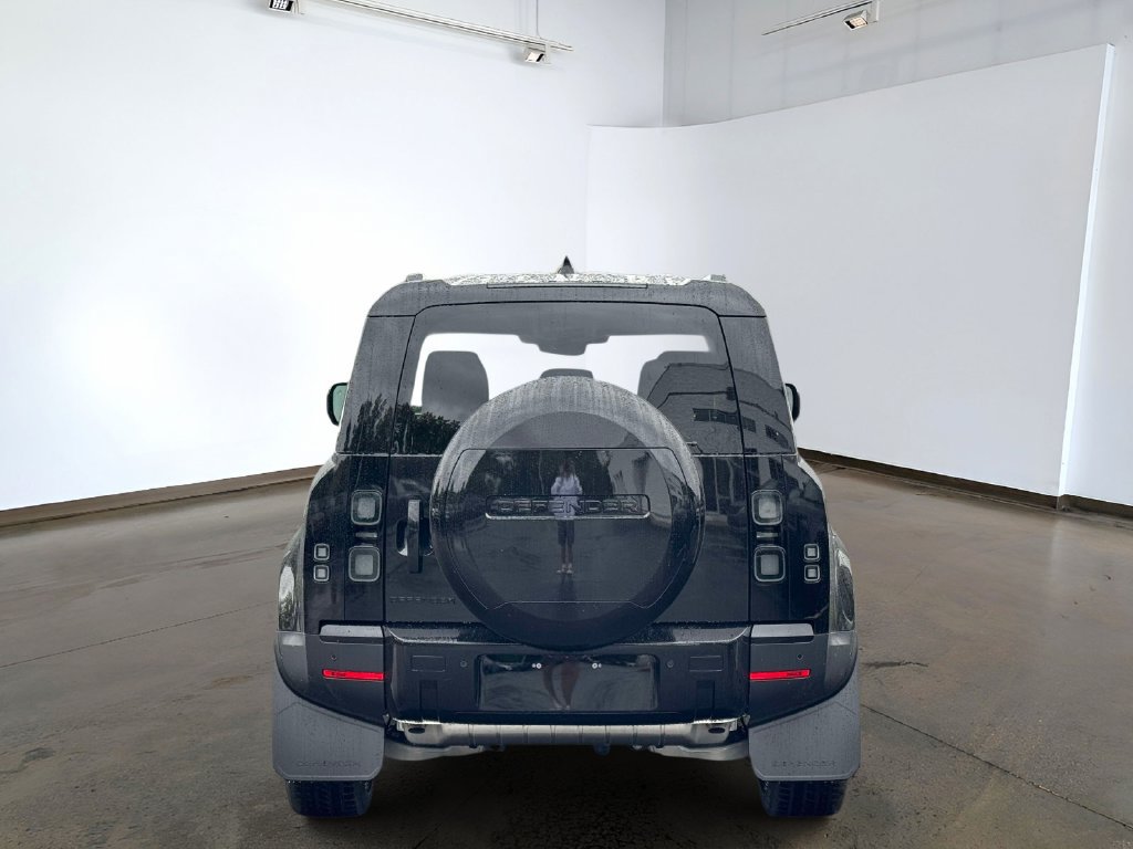New 2026 Land Rover Defender 110 S AWD/4WD image 5