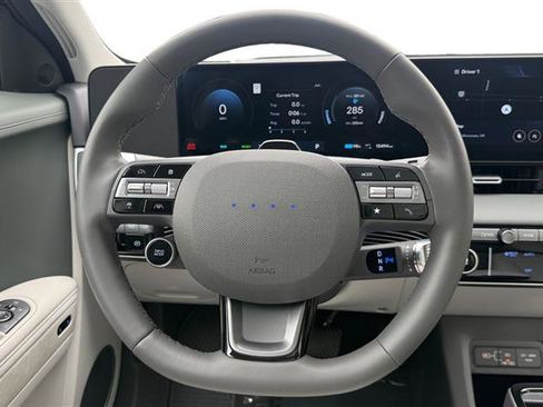 Used 2025 Hyundai Ioniq 5 Limited AWD/4WD image 13
