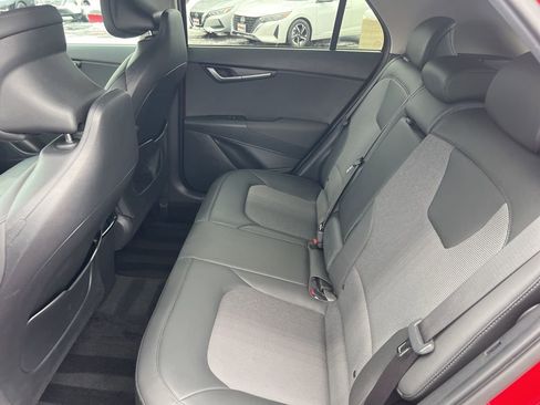 Certified 2023 Kia Niro EX image 8