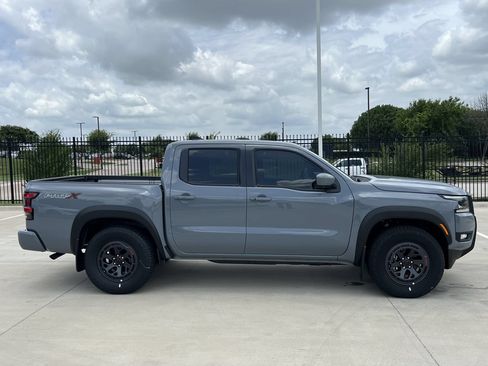 New 2026 Nissan Frontier Pro-X w/ Pro-X Convenience Package RWD image 3