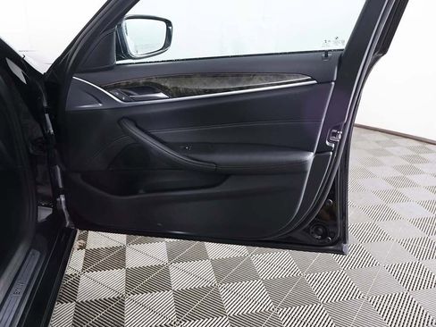 Used 2023 BMW 530i xDrive w/ Convenience Package image 24