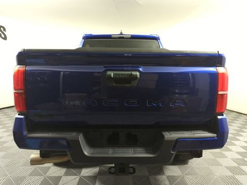 Used 2024 Toyota Tacoma TRD Off-Road AWD/4WD image 4