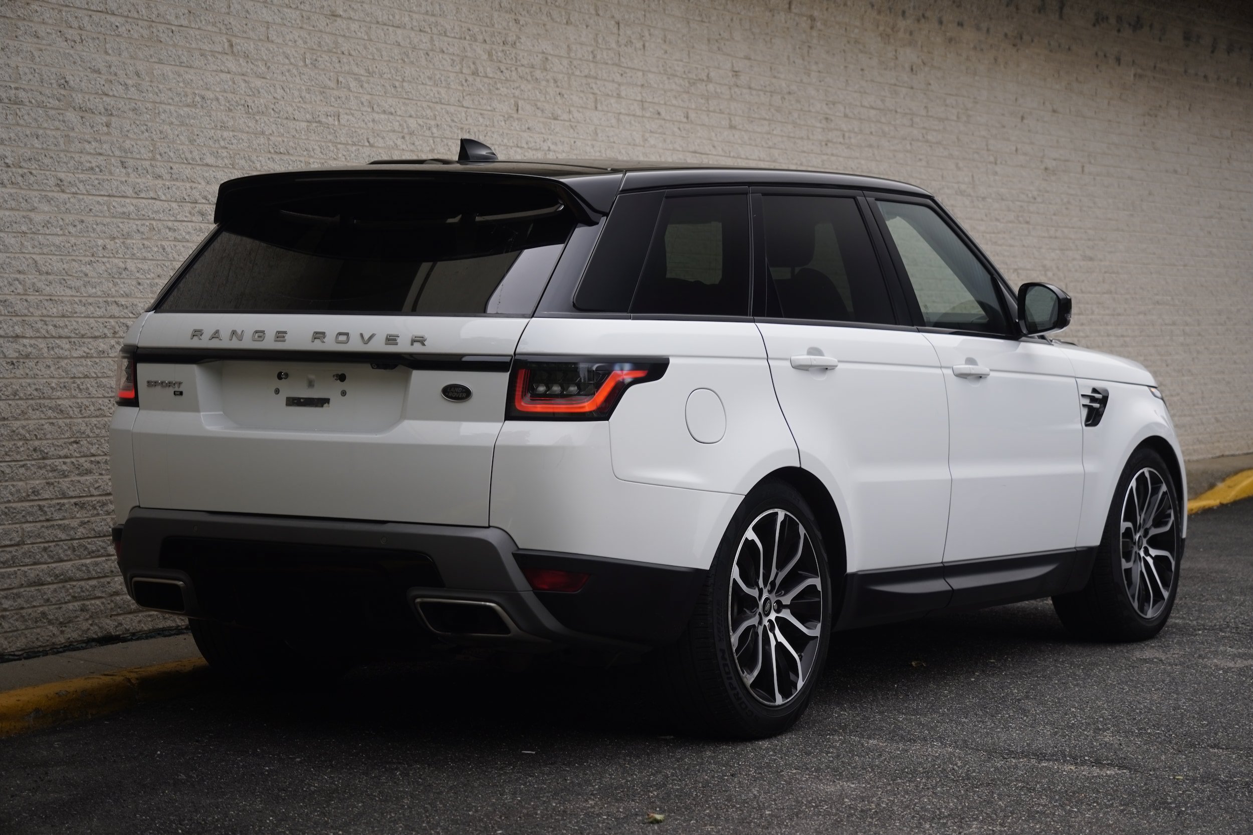 Used 2021 Land Rover Range Rover Sport SE AWD/4WD image 8