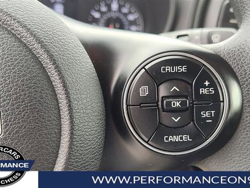 Used 2022 Kia Soul LX w/ Technology Package image 18