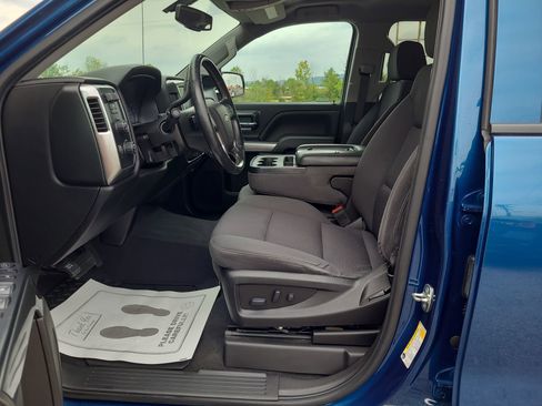 Used 2018 Chevrolet Silverado 1500 LT w/ All Star Edition image 11