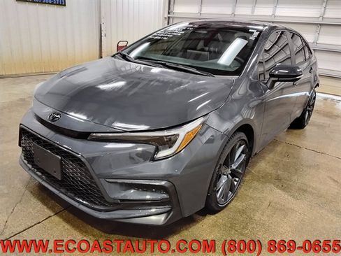 Used 2026 Toyota Corolla SE FWD image 1