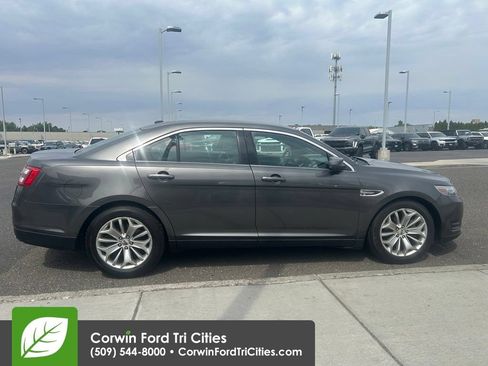 Used 2015 Ford Taurus Limited FWD image 5