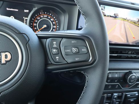 New 2026 Jeep Gladiator Sport AWD/4WD image 31