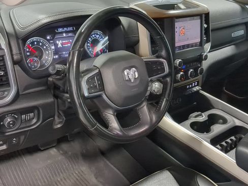 Used 2022 RAM 1500 Laramie AWD/4WD image 12