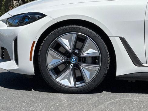 Used 2023 BMW i4 eDrive40 RWD image 37