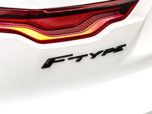 Used 2023 Jaguar F-TYPE R-Dynamic image 10