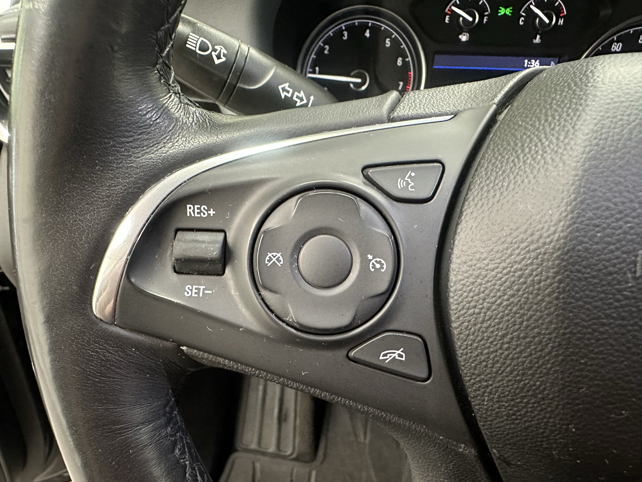 Used 2020 Buick Enclave Essence w/ Trailering Package, 5000 lbs. AWD/4WD image 31