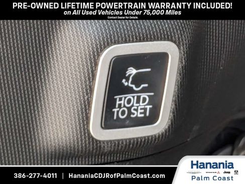 Used 2025 Jeep Grand Cherokee Summit AWD/4WD image 15