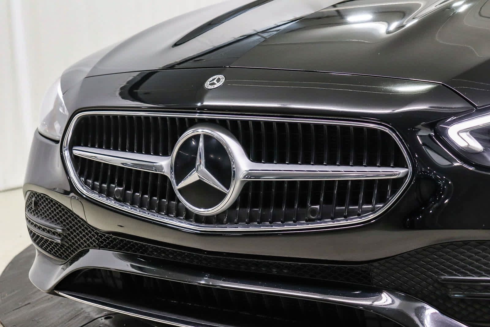 Certified 2024 Mercedes-Benz C 300 Sedan image 8
