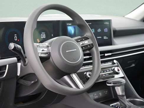 Certified 2025 Hyundai Sonata SE FWD image 22