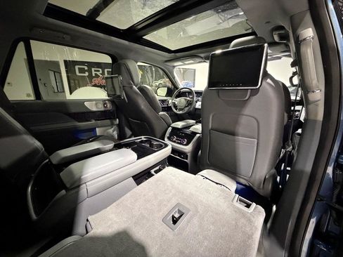 Used 2020 Lincoln Navigator Reserve w/ Luxury Package AWD/4WD image 17