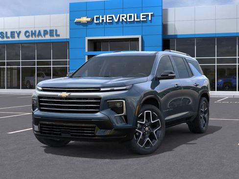 New 2026 Chevrolet Traverse High Country w/ LPO, Floor Liner Package FWD image 7