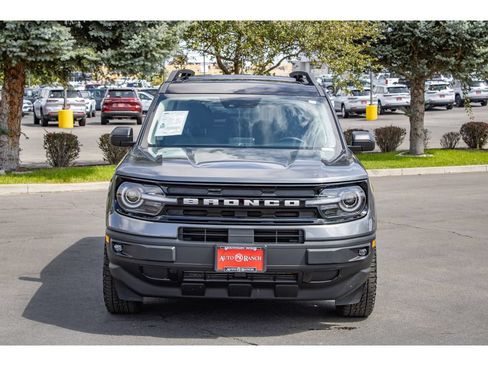 Used 2024 Ford Bronco Sport Outer Banks w/ Tech Package AWD/4WD image 3