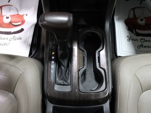 Used 2017 GMC Canyon SLT w/ Trailering Package image 32