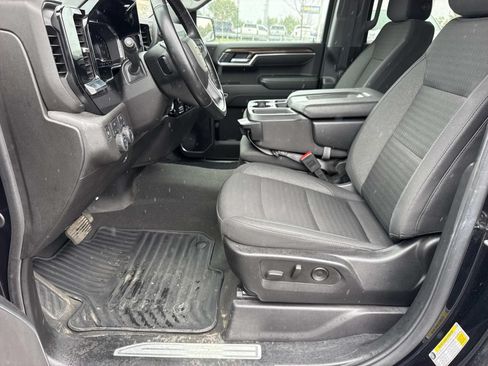 Used 2025 Chevrolet Silverado 1500 LT AWD/4WD image 28