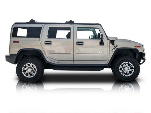 Used 2003 HUMMER H2 w/ Preferred Equipment Group image 2