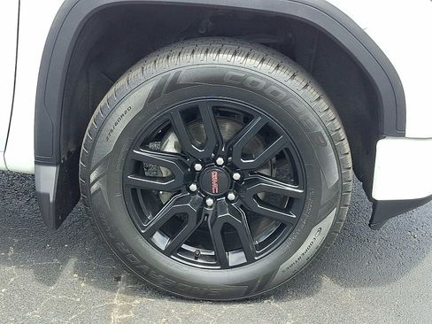 Used 2021 GMC Sierra 1500 Elevation w/ X31 Off-Road Package AWD/4WD image 8