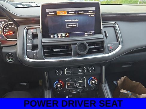 Used 2021 Chevrolet Tahoe Z71 w/ Z71 Off-Road Package AWD/4WD image 9