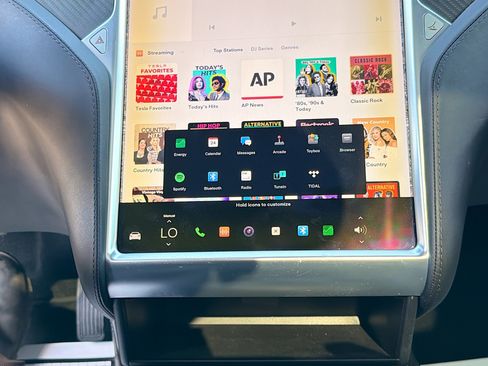 Used 2017 Tesla Model S 75D image 29