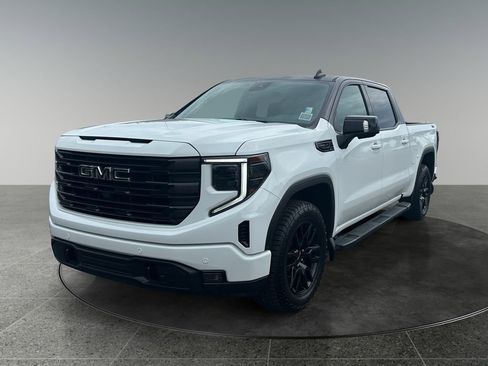 Used 2024 GMC Sierra 1500 Elevation w/ Elevation Premium Package AWD/4WD image 4