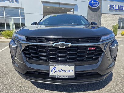 Used 2025 Chevrolet Trax RS w/ Sunroof Package