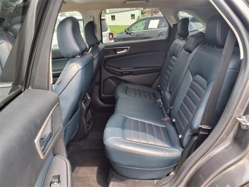 Used 2022 Ford Edge SEL w/ Sport Appearance Package image 11