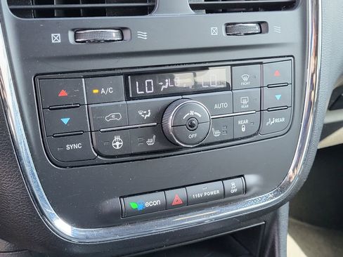 Used 2015 Dodge Grand Caravan R/T w/ Driver Convenience Group FWD image 15