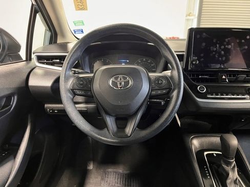 Used 2023 Toyota Corolla LE image 21