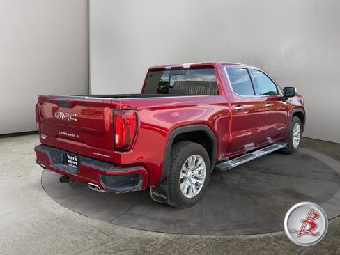 Used 2021 GMC Sierra 1500 Denali w/ Driver Alert Package II AWD/4WD image 7