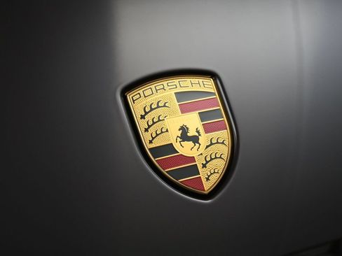 Certified 2026 Porsche Macan AWD/4WD image 13
