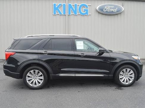 Certified 2024 Ford Explorer Limited w/ Limited Technology Package AWD/4WD image 1