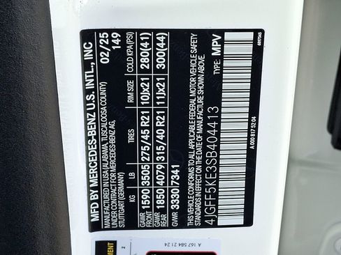 Certified 2025 Mercedes-Benz GLS 450 4MATIC image 27