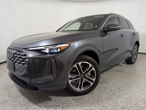 Certified 2025 Audi Q5 Premium Plus w/ Premium Plus image 18