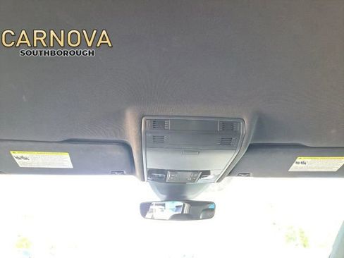 Used 2019 Volkswagen Golf R 4-Door image 36