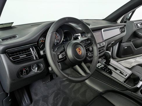 New 2026 Porsche Macan Turbo AWD/4WD image 4